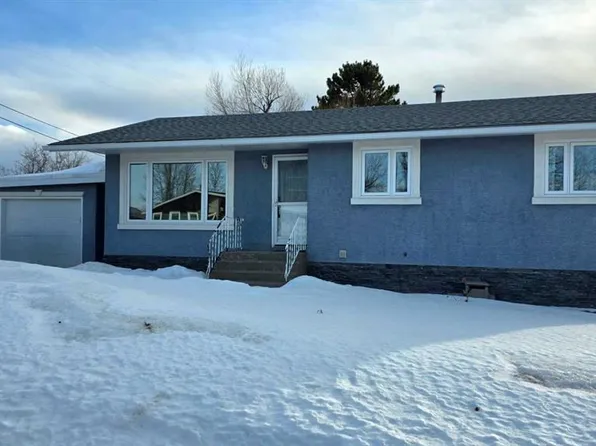 525 N 4th Ave, Fox Creek, AB T0H 1P0