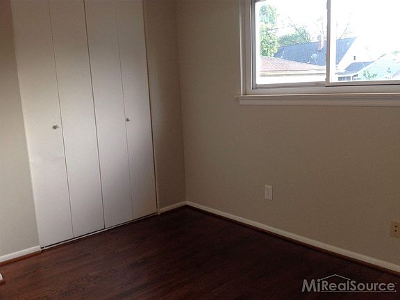 4th image of 28769 Townley Ave