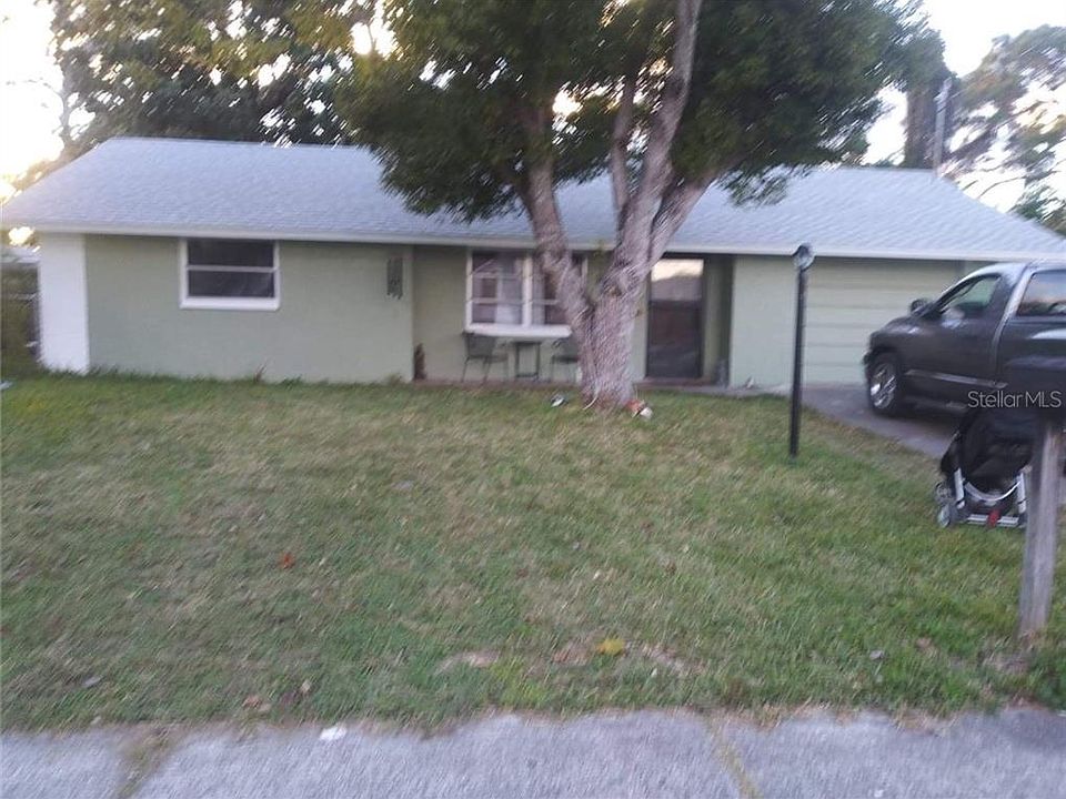 1st image of 15805 Villa Dr