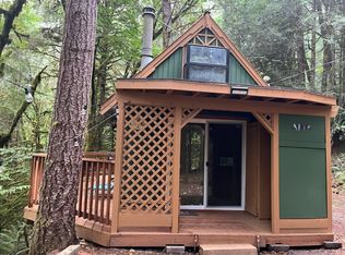 300 E Canyon View Ln, Belfair, WA 98528