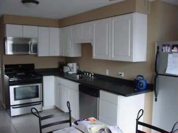 14810 Kilpatrick Ave #406, Midlothian, IL 60445