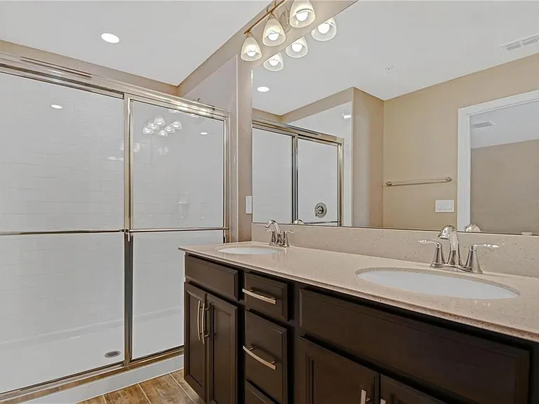 310 Cedar Bark Ln — Photo 26