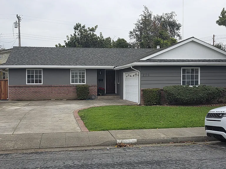 2119 Quinn Ave — Photo 1