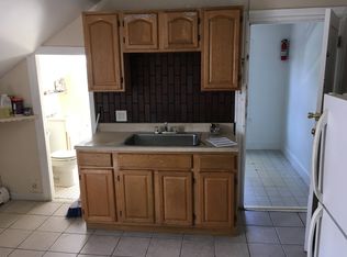 94 Florence St APT 3, Providence, RI 02909