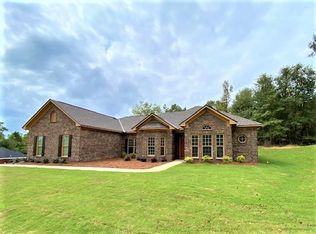 520 Jefferson Rd, Phenix City, AL 36869