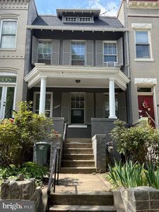 331 5th St SE, Washington, DC, 20003