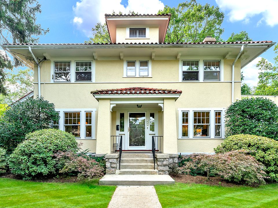 422 Washington Avenue