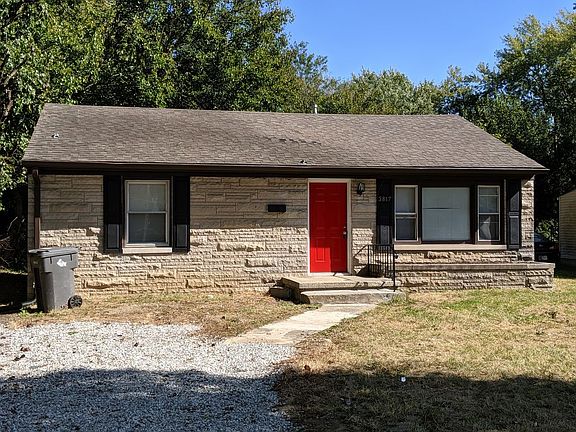 2nd image of 3817 N Hawthorne Ln
