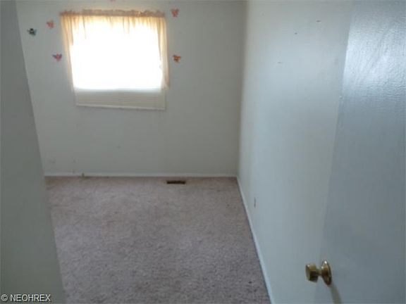 5th image of 2785 Shadley St