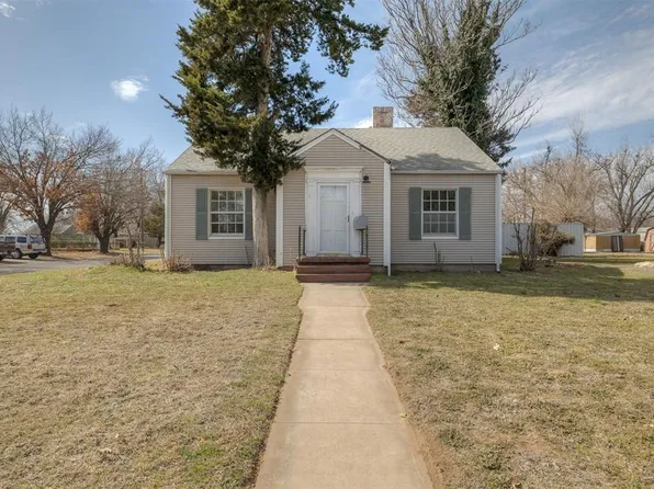 1728 S 19th St, Chickasha, OK 73018