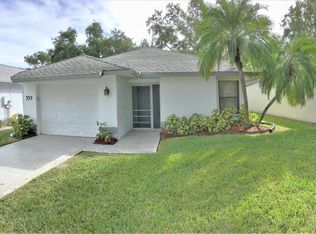 351 Cypress Point Dr, Melbourne, FL 32940