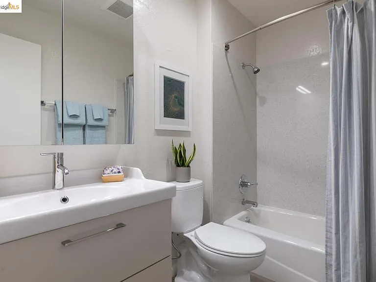 5222 Ernest Ave — Photo 2