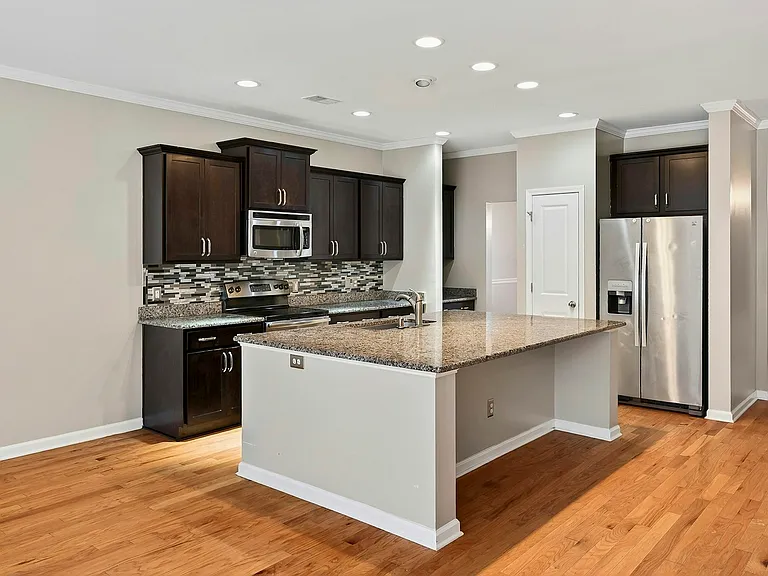 194 Cypress Forest Dr — Photo 8