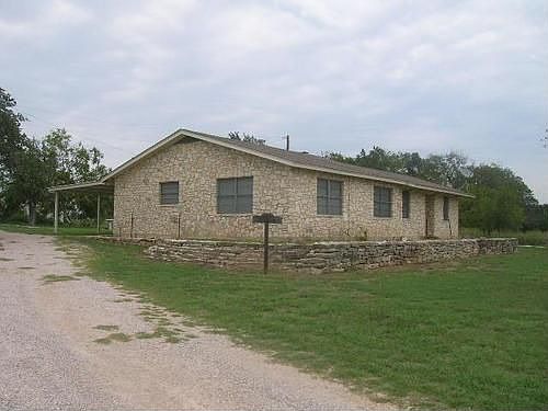 1st image of 1300 County Road 208