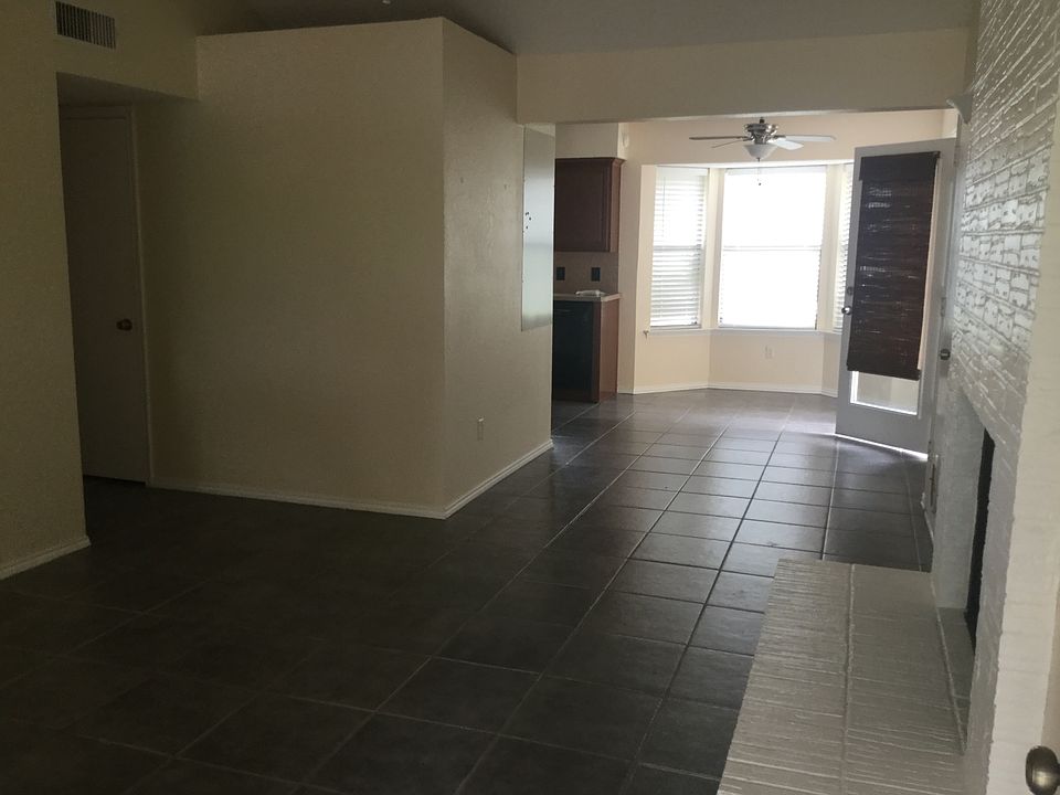 1st image of 2715 Capistrano Ct S