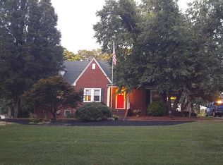 5460 Sullivantown Rd, Walkertown, NC 27051