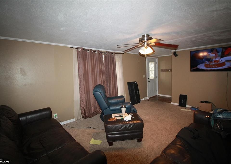 714 E Tarkio St, Clarinda, IA 51632 Zillow