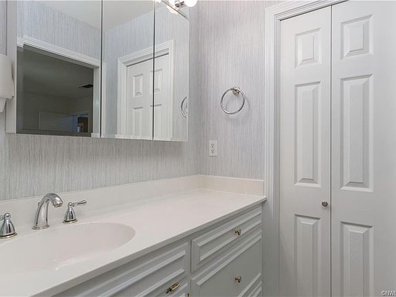 5th image of 7632 Tampa Way