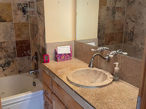 3rd image of 1038 Alto St #B