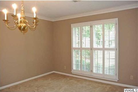 3rd image of 369 Riverdale Dr