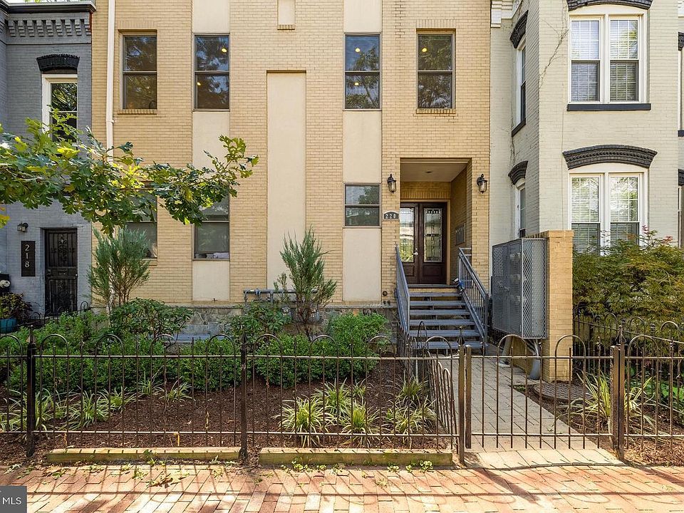 1st image of 220 P St NW APT 4