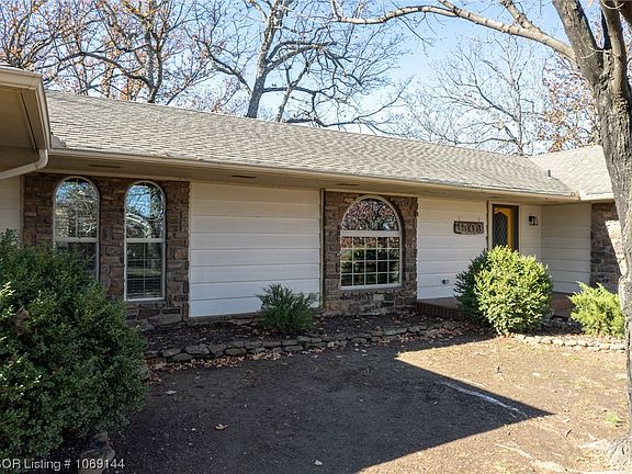 4th image of 1503 Hidden Valley St