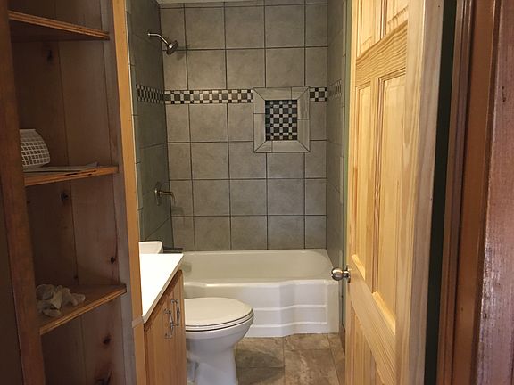 5th image of 26 Union St Unit A