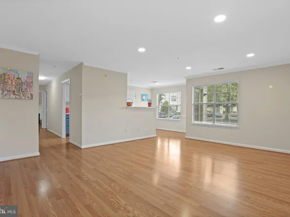 11014 Koman Cir APT 104, Manassas, VA 20109