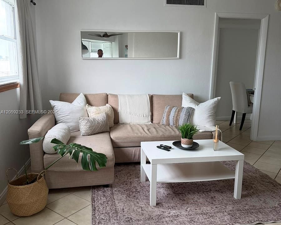 1st image of 1881 Washington Ave APT 10F