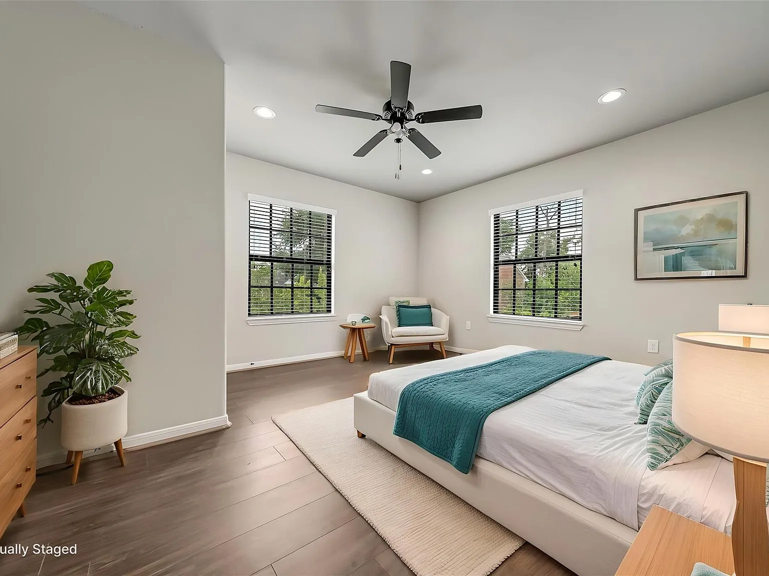 6 bed, 4.5 bath, 3156 sqft, $4,490 — Photo 3