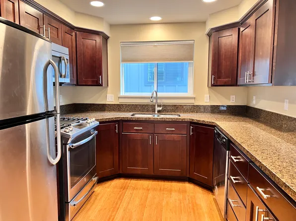 3479 21st Ave W, Seattle, WA 98199