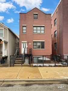 1504 W Augusta Blvd APT 1, Chicago, IL, 60642