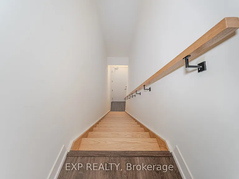 9 Steckley House Ln #511 — Photo 5