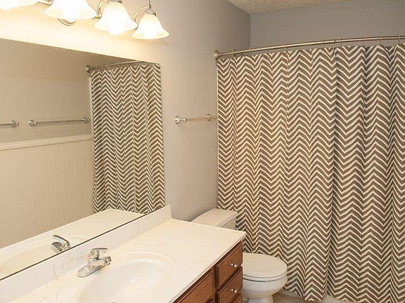 5th image of 791 N Admirals Pointe Dr