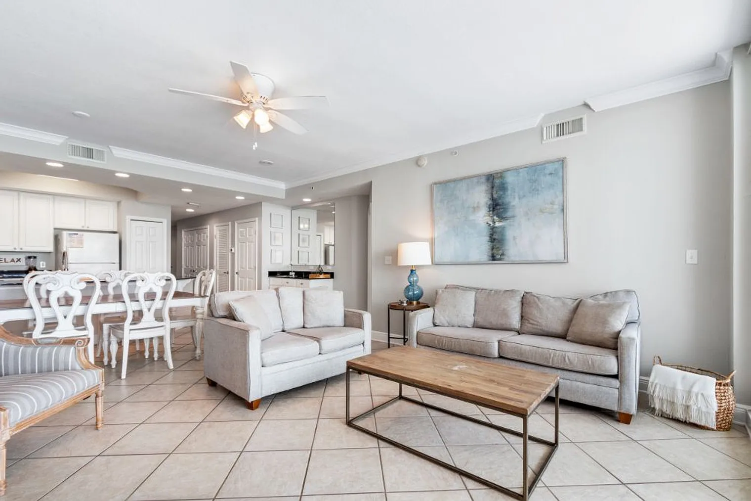 3 bed, 3.0 bath, 1399 sqft, $6,636 — Photo 2