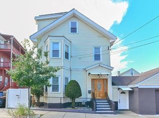 10 Orange St, Chelsea, MA 02150