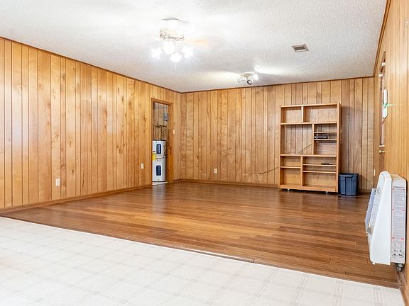 5th image of 6408 Windhill Dr