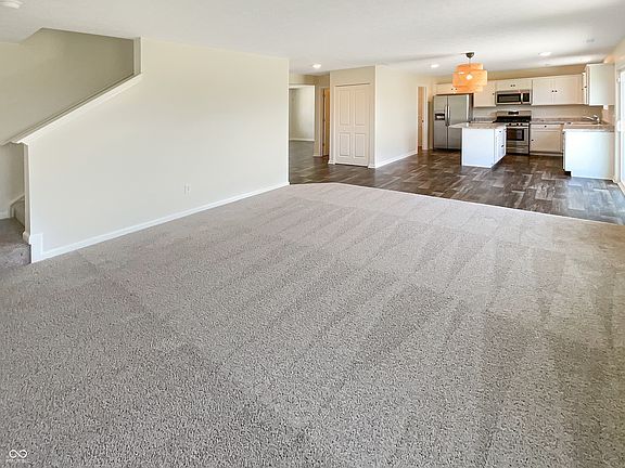3rd image of 8348 Averly Park Dr