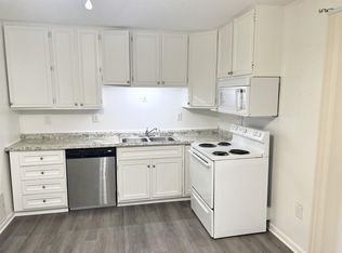 98 Wilarose Dr, Hurricane, WV 25526