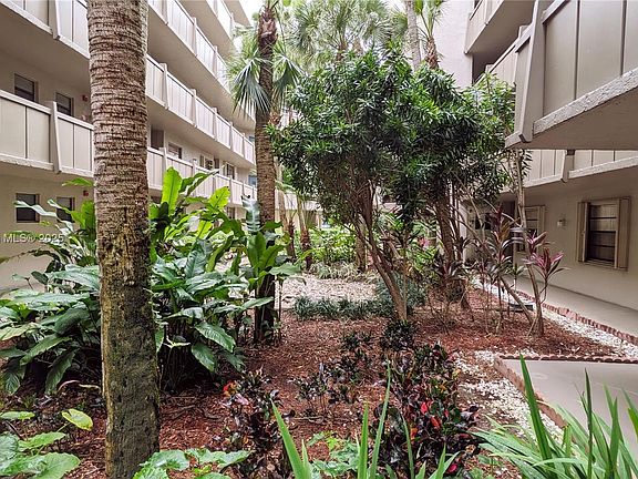 4th image of 900 Colony Point Cir APT 503
