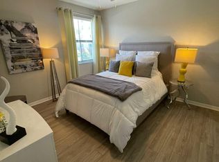 7260 SW 76th St #235, Miami, FL 33143