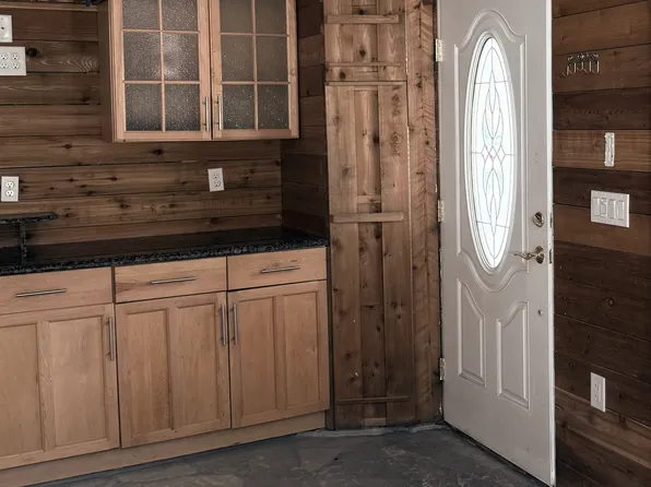 2304 Arlington St, Sarasota, FL 34239