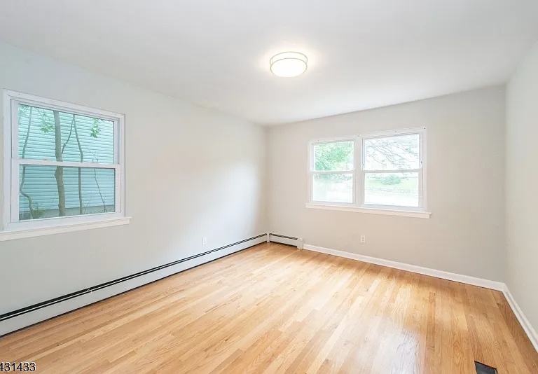 25 Whitfield St #1 — Photo 10
