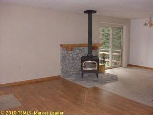 3rd image of 16146 Northwoods Blvd