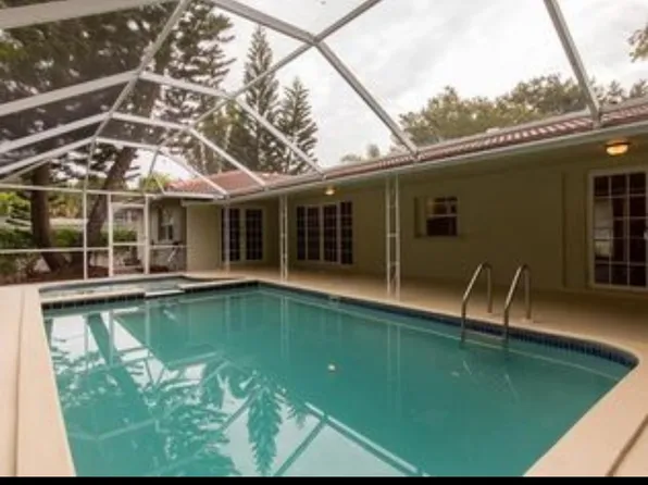 2503 Trinidad St, Sarasota, FL 34231
