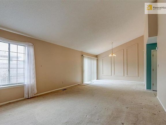 4th image of 11011 W 96th Ter