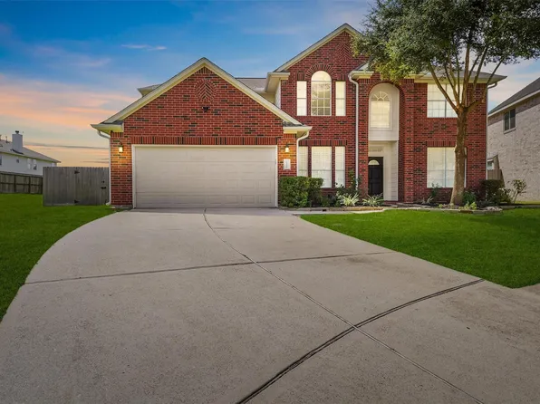 2322 Meadow Briar Dr, Sugar Land, TX 77498