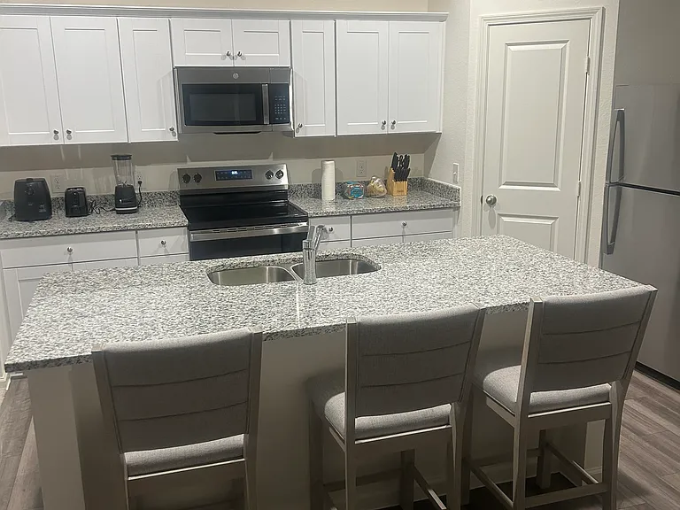 15024 Ronan Dr #4 — Photo 8