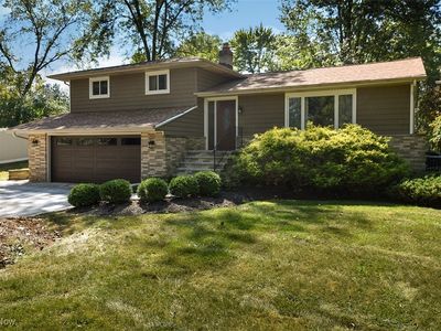 9979 Delsy Dr, North Royalton, OH, 44133