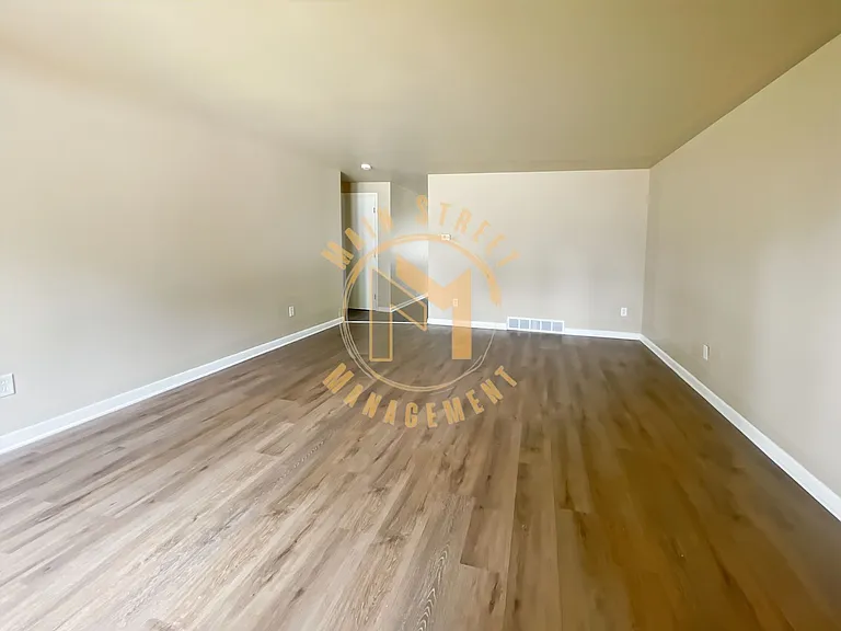 1849 Western Ave — Photo 6